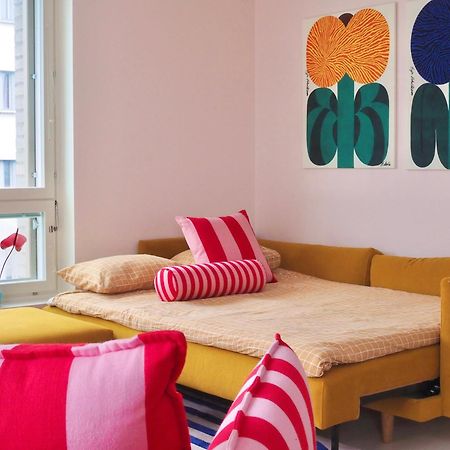 Candy-Colored Two-Room Condo With Sweet Views Хельсинки Экстерьер фото