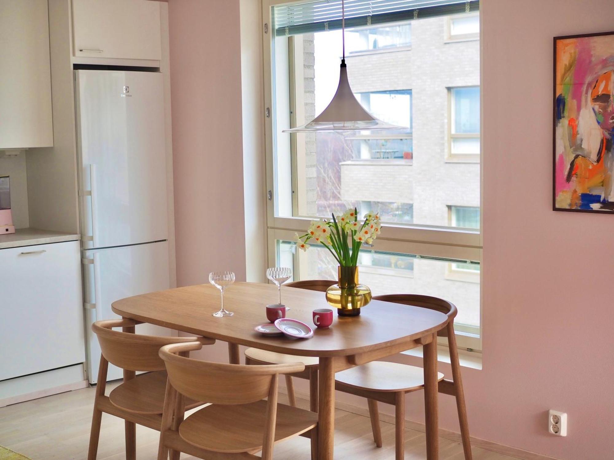 Candy-Colored Two-Room Condo With Sweet Views Хельсинки Экстерьер фото